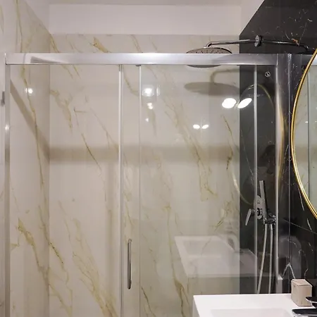 ゲストハウス 51 4*