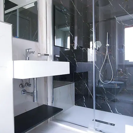 ゲストハウス 51 4*